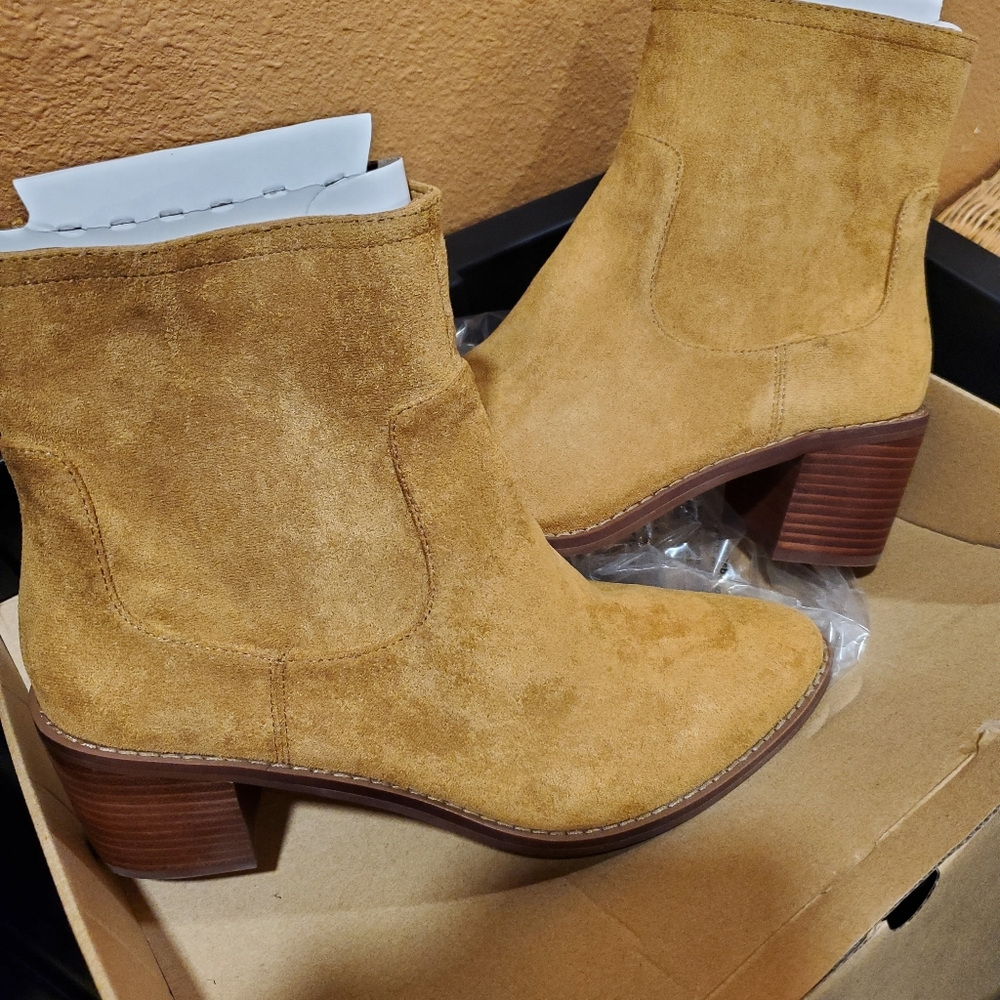 J.Crew Tan NWT Leather Ankle Boots